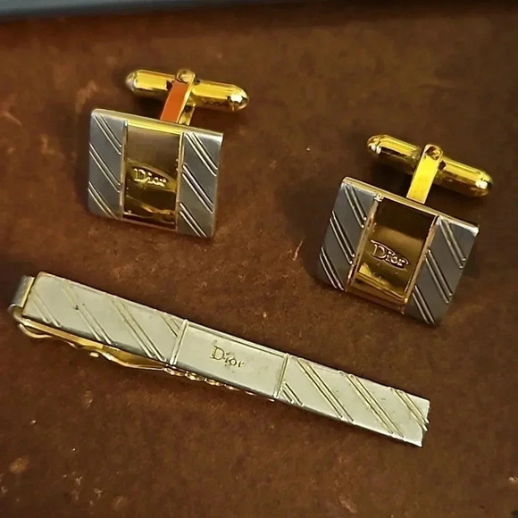 Christian Dior Cufflink and Tie Bar set - Picture 1 of 3